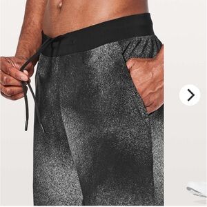 Lululemon T.H.E. Short 9" Lined Ocean Spray Ice Grey Black - Large